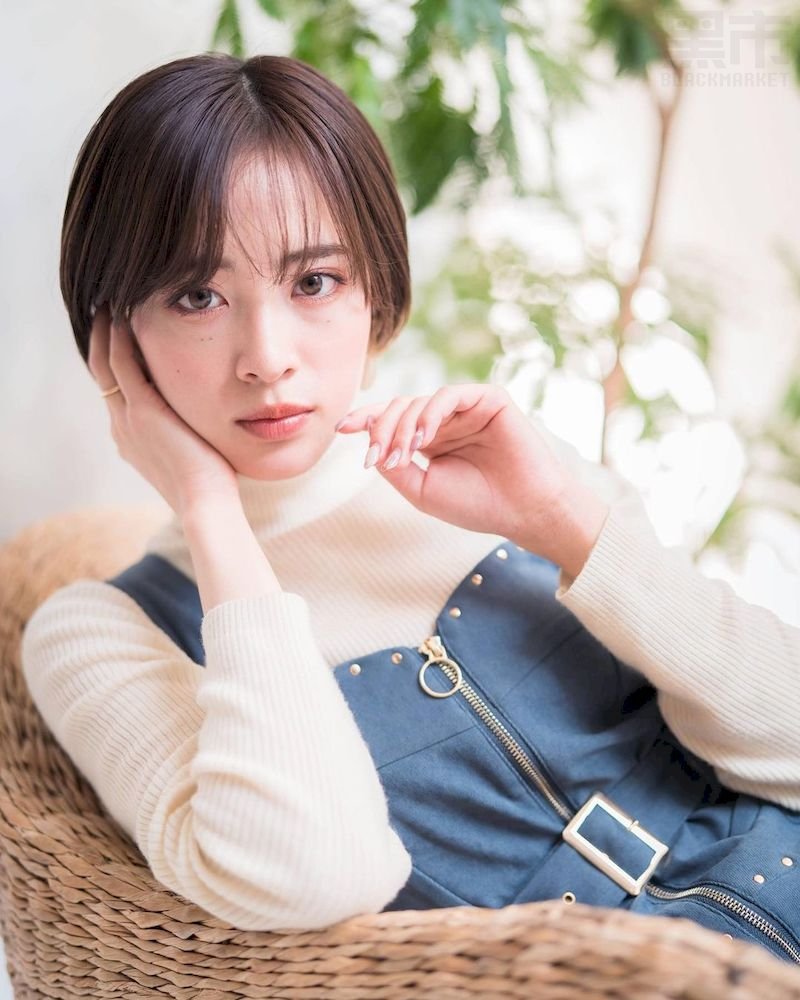 日本美女生活照套图984照片（国外女生人物照套图 微信养号素材 女号包装资料同一个人组图合集）RB704-15